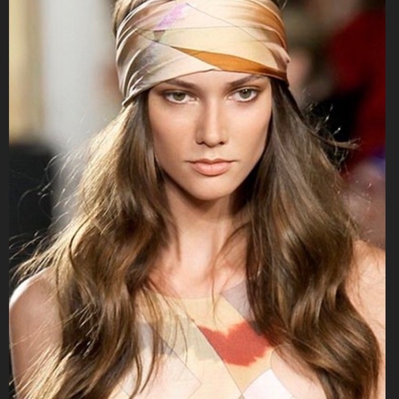 Vintage 60’s - 70’s Silk Scarf - Picture 7 of 11